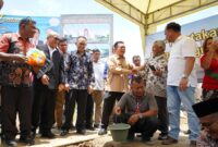 Momen Gubernur Al Haris saat Peletakan Batu Pertama Pembangunan GPIB Marturia 2 Jambi. (Foto: Kominfo Prov. Jambi)