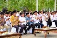 Gubernur Al Haris didampingi Wakil Gubernur Abdullah Sani serta Wakil Bupati Tanjung Jabung Barat Hairan. (Foto: Kominfo Prov. Jambi)