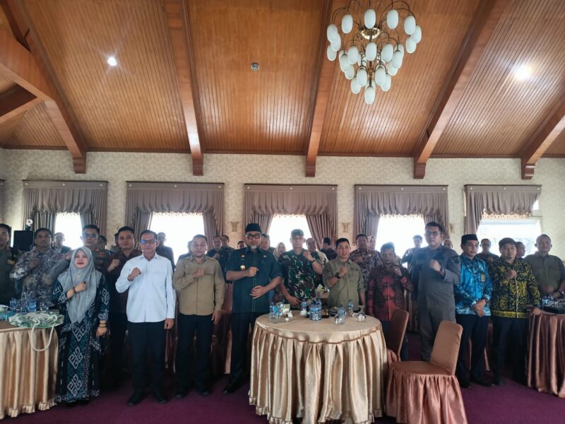 Pjs. Gubernur Sudirman Meninjau Persiapan Pilkada Serentak di Kabupaten Tanjung Jabung Timur.